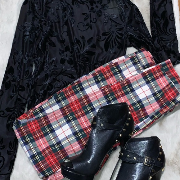 H&M Plaid Slim Fitted Pants,Festive Holiday Colored Trousers Size 10 - Picture 5 of 10